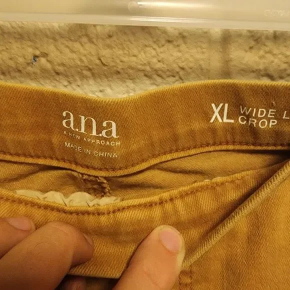 Womens A.N.A. Wide Leg Cropped Jeans Size XL - Picture 4 of 5